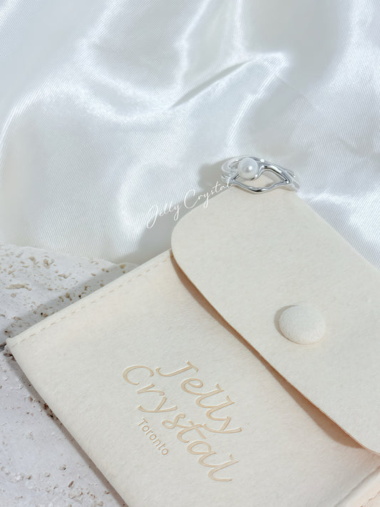 The Fluid Pearl in Sterling Sliver