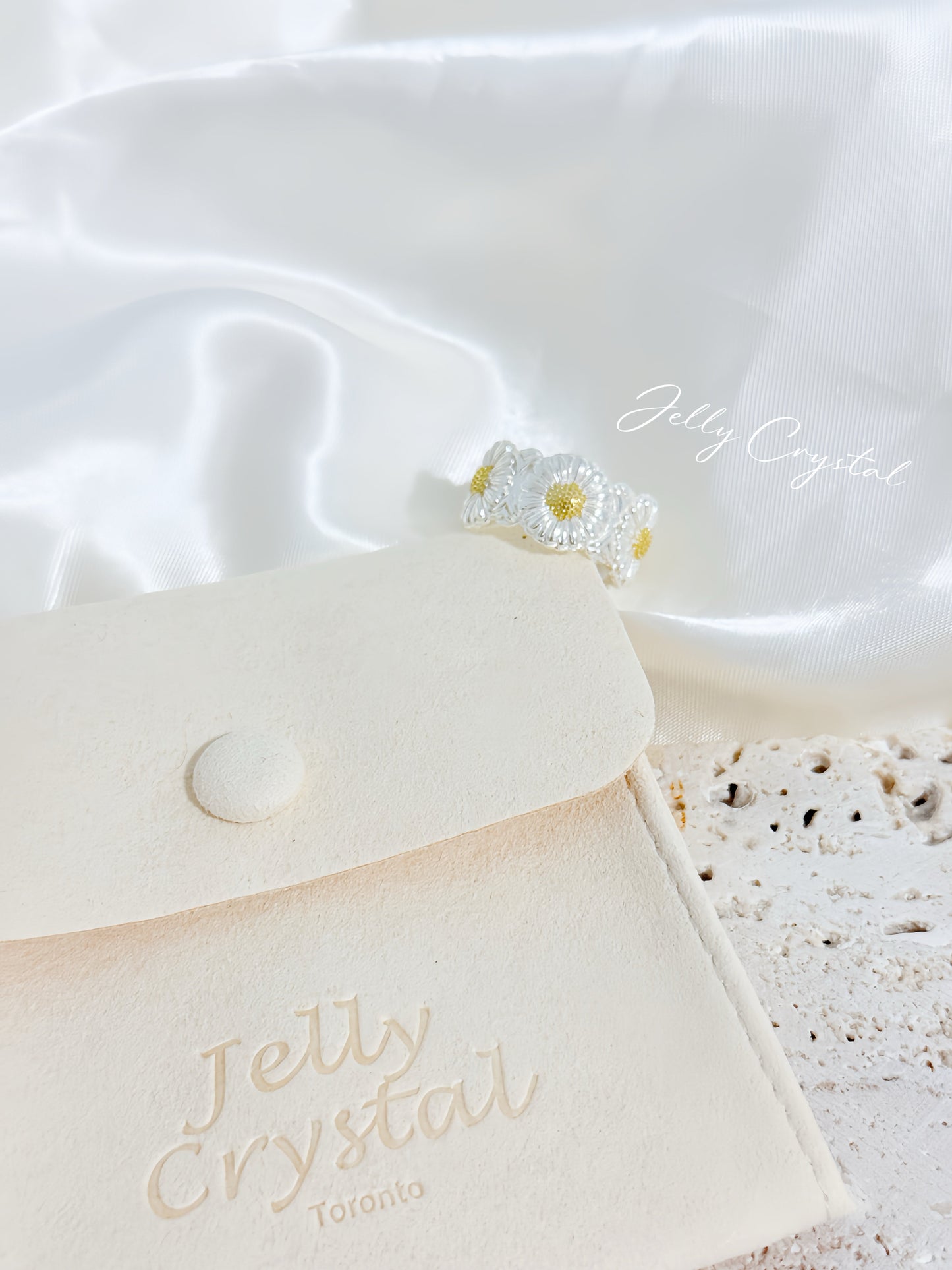 Daisy Chain Ring in Sterling Sliver