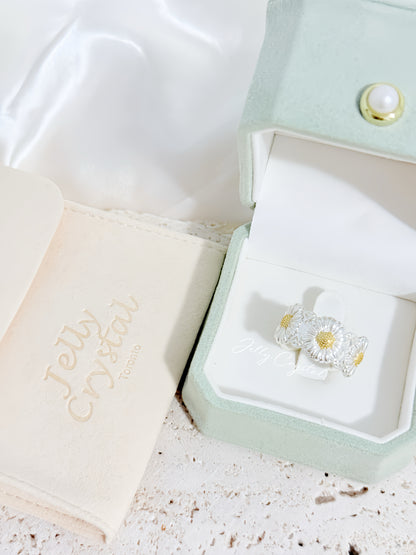 Daisy Chain Ring in Sterling Sliver