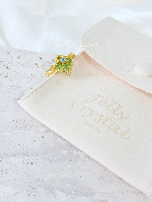 Green Enamel Clover Gold Ring