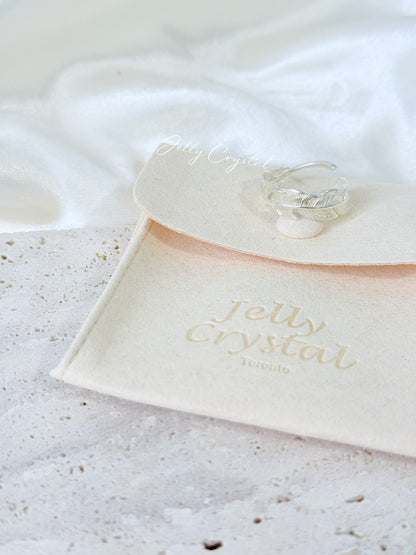 Detailed Feather Silver Ring
