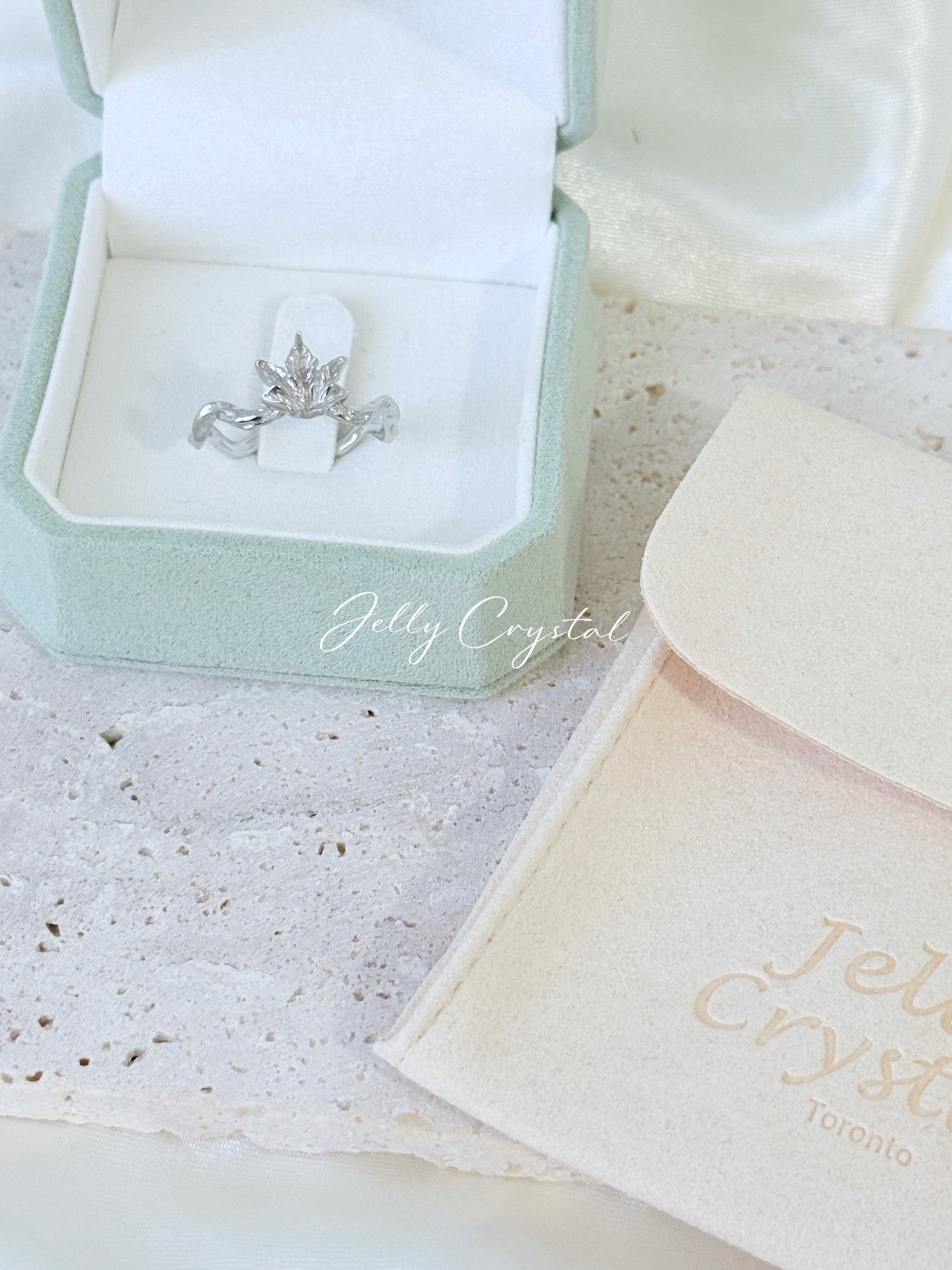 Maple Leaf Sliver Ring