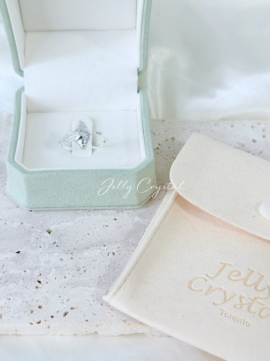 Crossiant Silver Ring