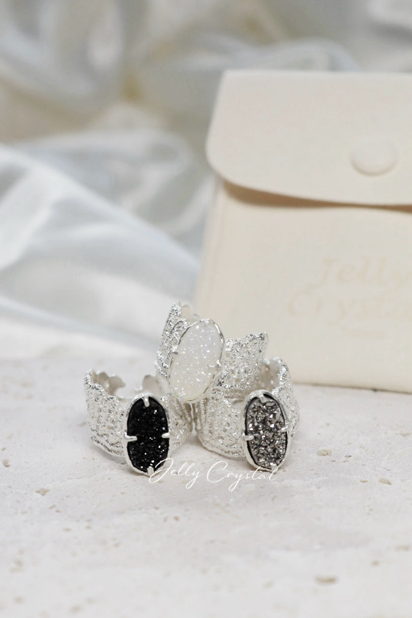 Imperial Lace Étoile Sliver Ring