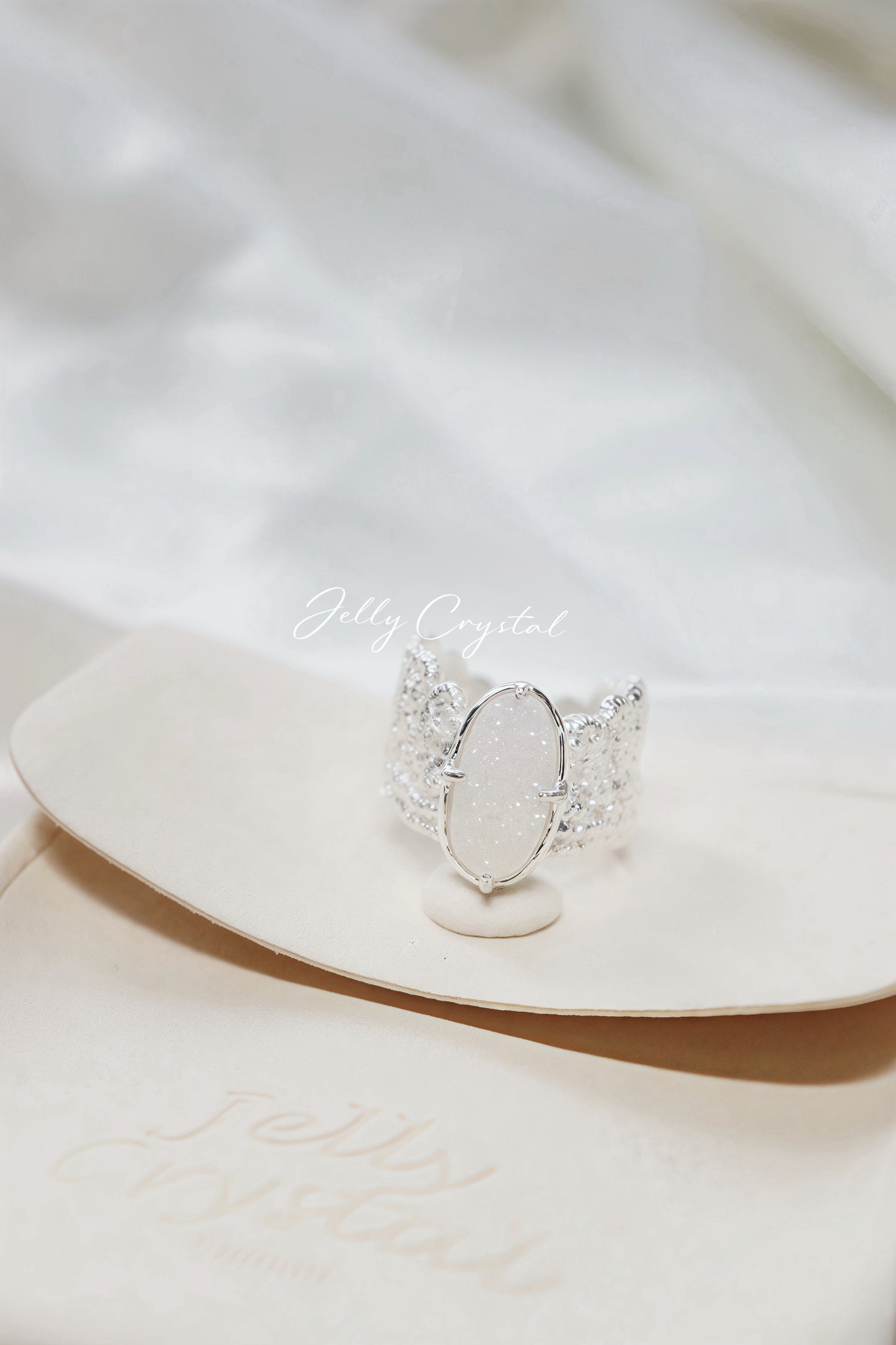 Imperial Lace Étoile Sliver Ring