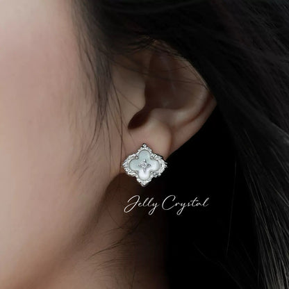 Opera Clover Relief Silver Studs